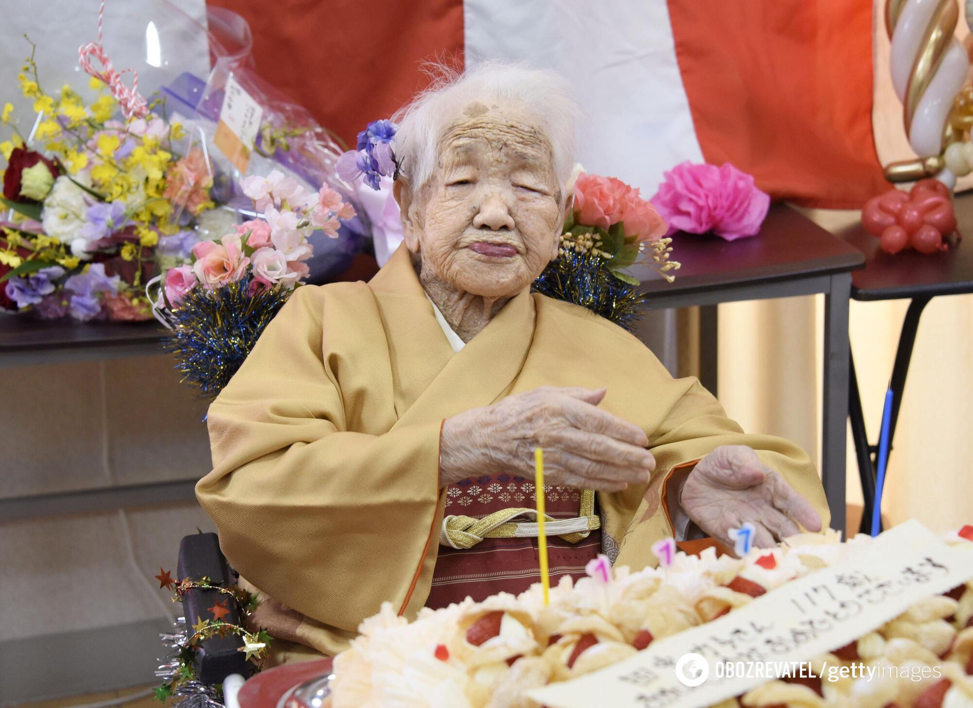 Кані Танака, визнана Книгою рекордів Гіннеса найстарішою людиною у світі. Січень 2020 року.